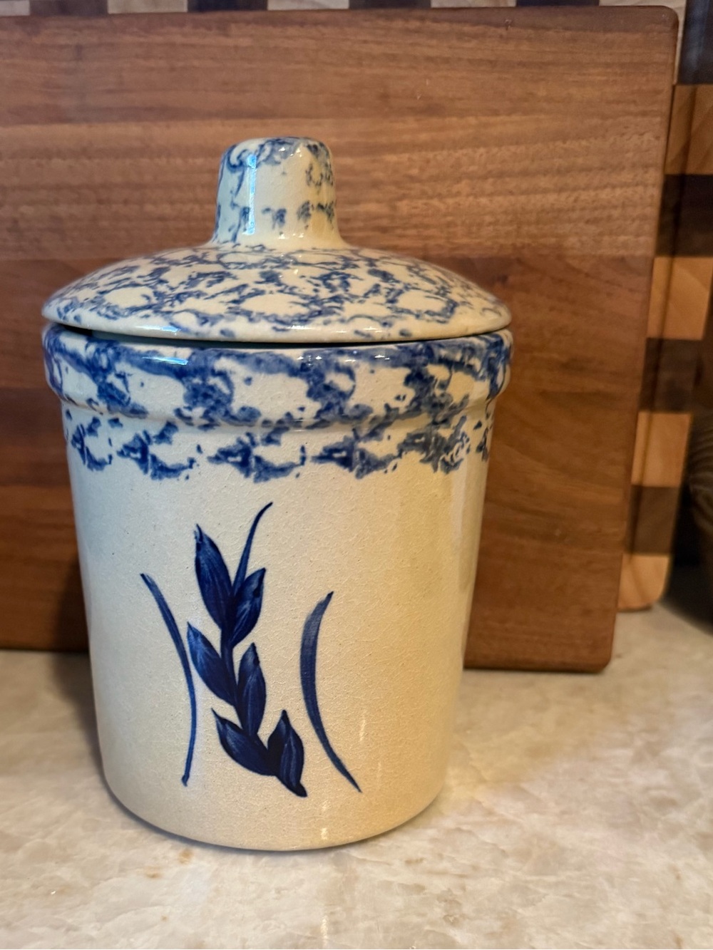 Robinson Ransbottom pottery canister 7”